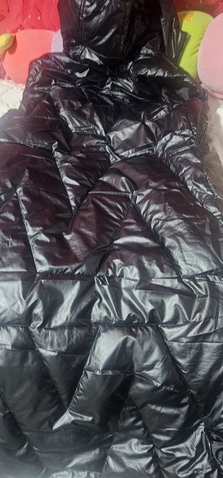 Продам безрукавку пуховик