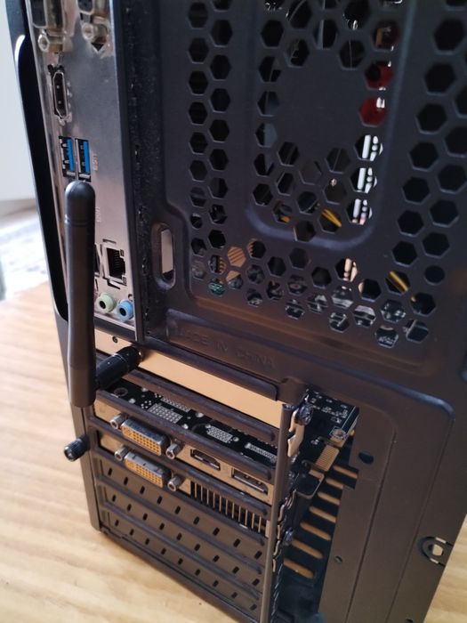 Продам комп начального уровня.