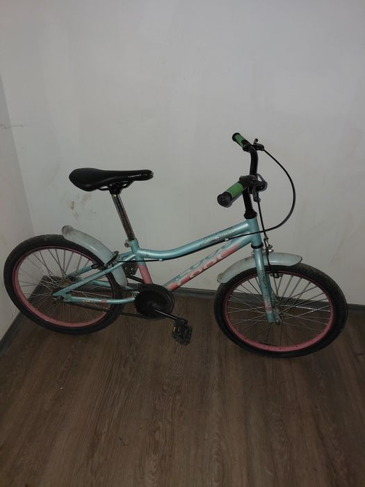 Vând bicicleta de copii