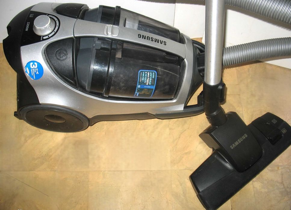 Пылесос Samsung 2200w