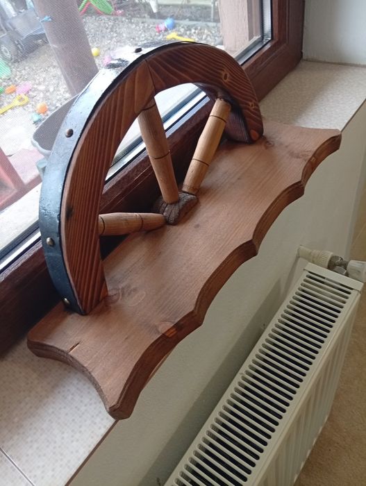 Vând ornamente rustice