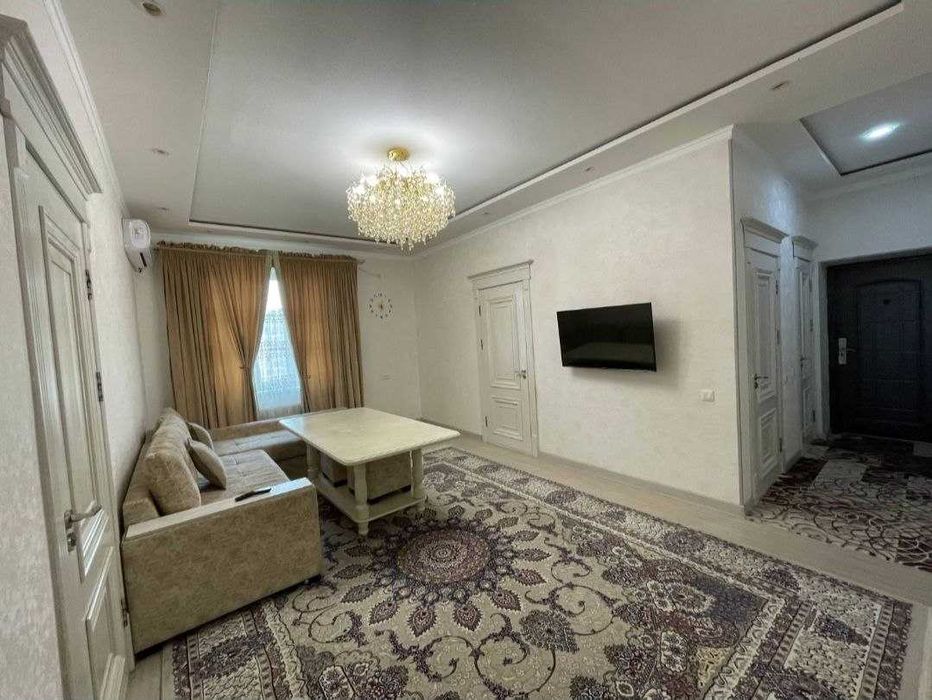 3х комнатная квартира на 7 этаже 76кв/м, в Самарканде