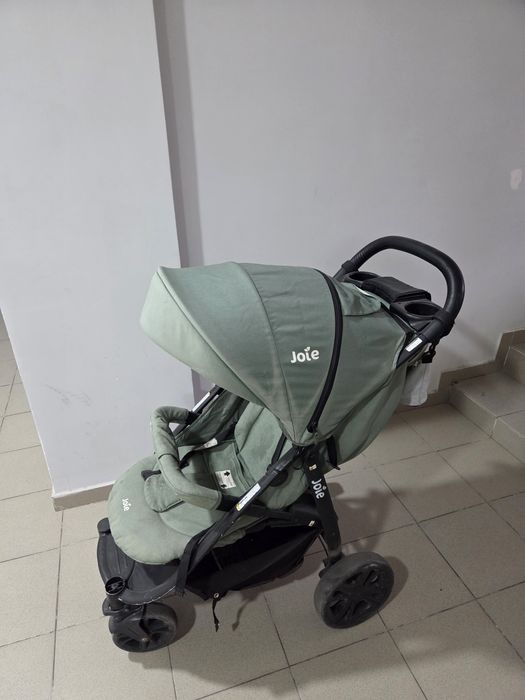 Коляска в хорошем состоянии Joie