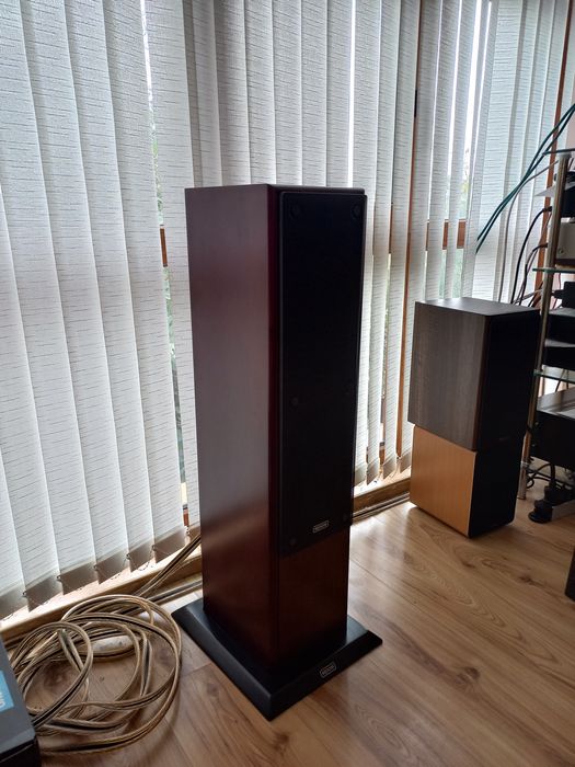 Колони  UK EPOS M22 floorstanding Top condition