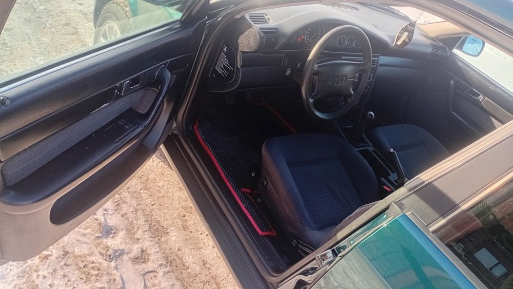 Ауди а6 с4 1996г.в