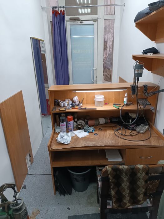 Продается обувная точка