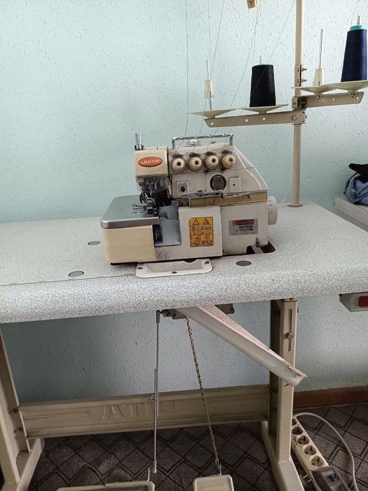 Швейная машина Tikuv mashina оverlok