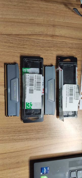 Kit Memorie RAM Corsair Vengeance 32GB DDR5 6000MHz CL36 -2 X 16GB DUAL CHANNEL Resigilate
