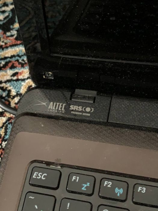 Ноутбук Asus noutbuk