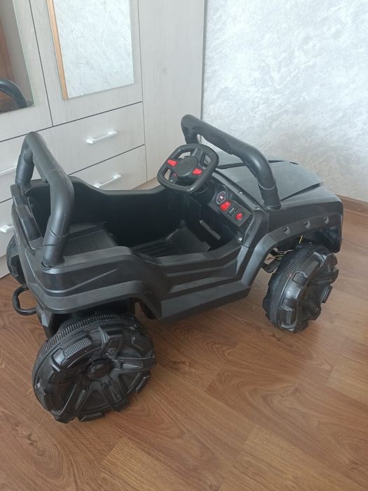 продам детский автомобиль