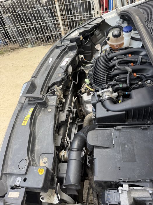 Citroen C3 2023 80.000 KM 1.3 BENZINA USOR avariat / avariate