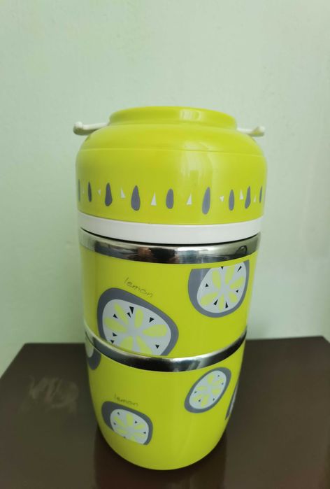 Термокутия за храна и течности от три части- ланчбокс за пътуване