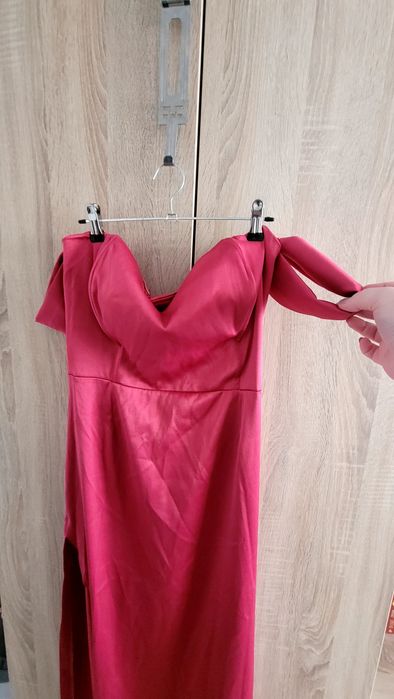 Rochie cu umerii goi L/XL