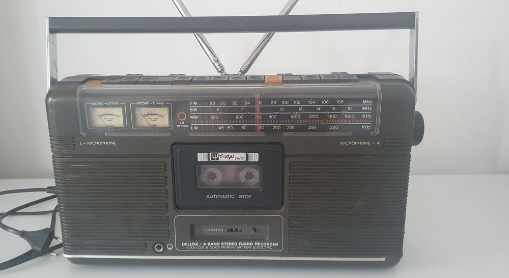 Radiocasetofon Tokio Savoy Deluxe  vechi