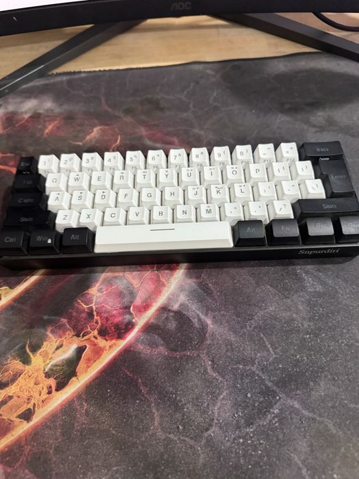 White Mechanical Keyboard (60%)