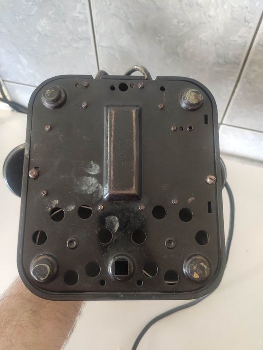 Много стар телефон със шайба министерство на П.Т.Т