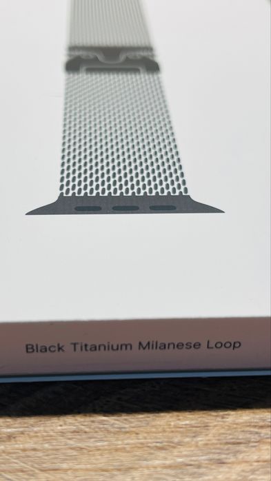 Brățară/curea originală Apple Black Titanium Milanese Loop pentru Apple Watch Ultra, mărimea S, neagră