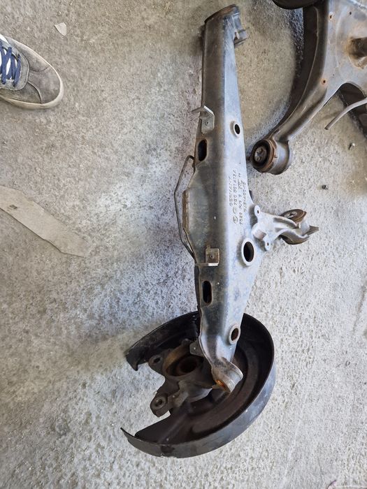 Fuzeta  spate stanga dreapta vw t5 transporter caravelle multivan