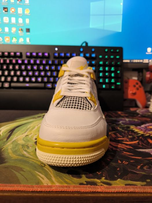 Nike Air Jordan 4 Vivid Sulfur 43