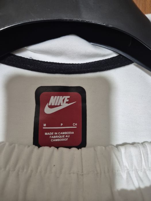 Бял комплект Nike