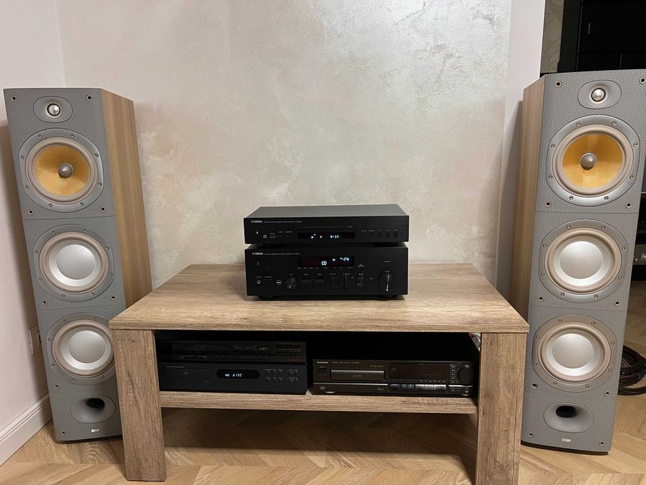 Yamaha R N500 reciver si Yamaha CD-S300 disc player