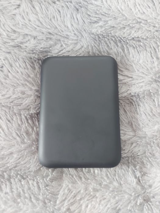 Повербанк магнитный