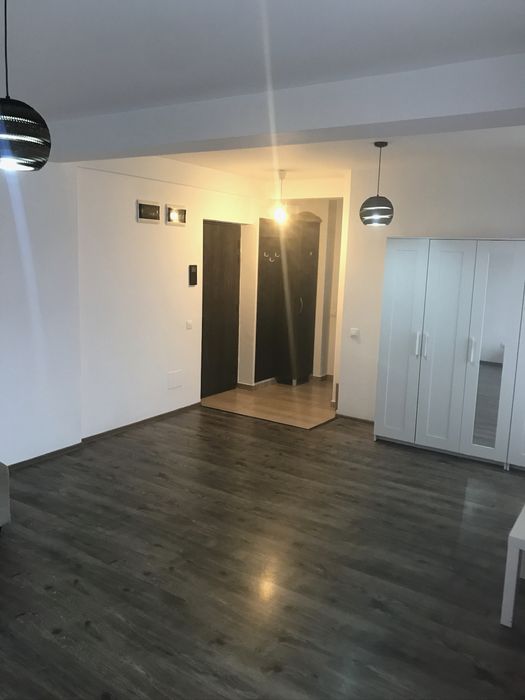 Garsoniera de inchiriat