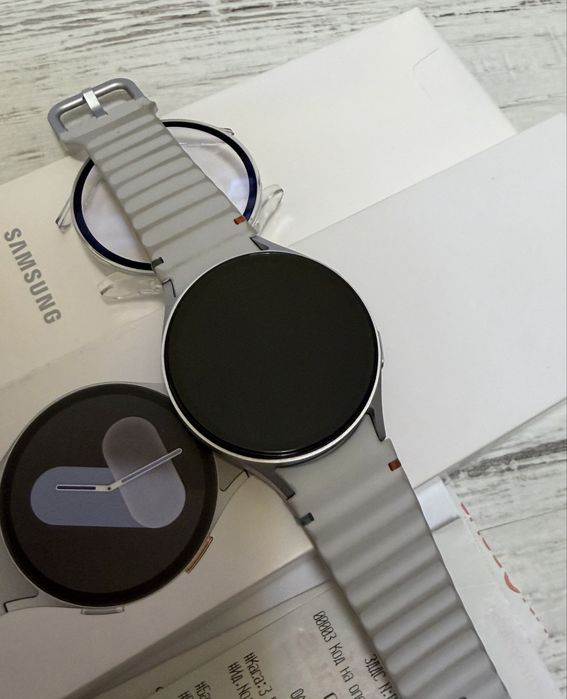 КАТО НОВ Samsung Watch 7 Silver 44мм. 24м. ГАРАНЦИЯ ПОДАРЪК