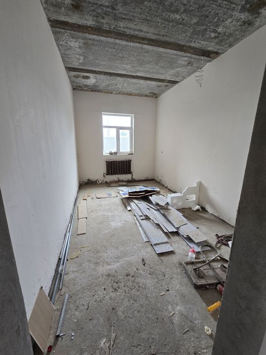 Ховли жой сотилади. Ок сувог холатида