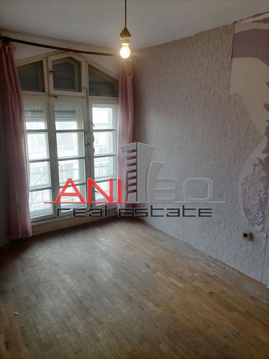 Продава се Двустаен апартамент в Варна, Зимно кино Тракия - 64 кв.м за 1969 €/кв.м - Снимка #1