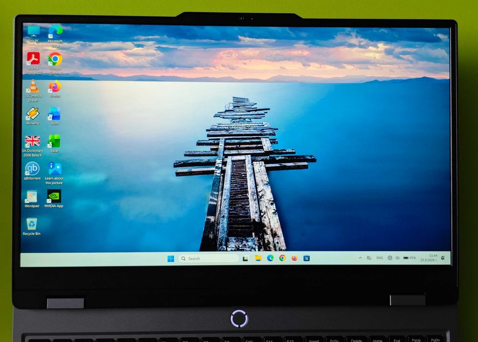 Продавам Геймърски Лаптоп Lenovo LOQ 15IAX9/i5-12450HX/RTX3050 6GB/64GB RAM/1.5TB NVMe/IPS 144Hz/Още е в Гаранция