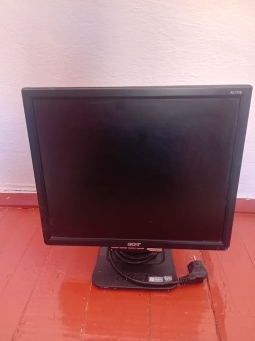 Продаётся отличный монитор