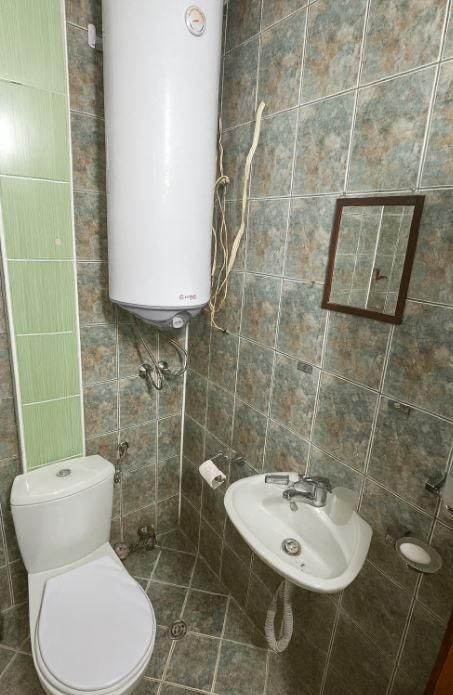 Дава се под наем Тристаен апартамент в Варна, Колхозен пазар - 78 кв.м за 325 € - Снимка #3