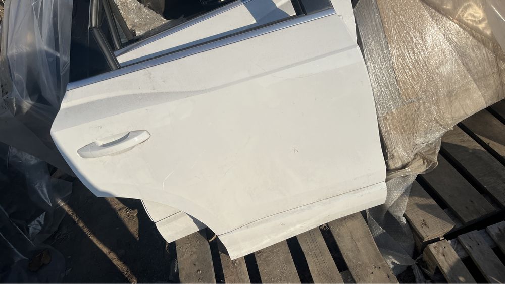 Usa use fata spate stanga dreapta audi Q3 2019 piese dezmembrari