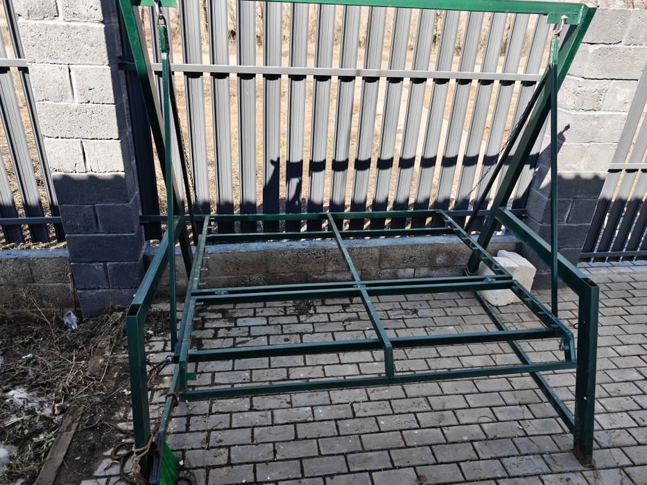 Садовые качели стальные