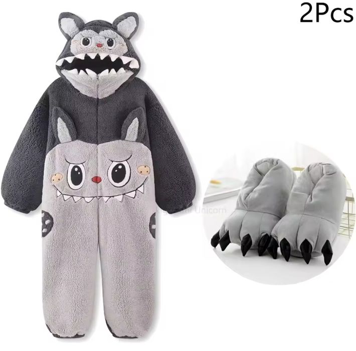 Îndrăgitele mascote acum și îmbrăcăminte pentru copii