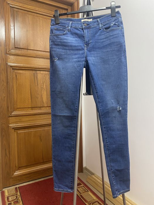 Blugi jeans Levi’s super skinny măsura 31 L, albaștri, impecabili