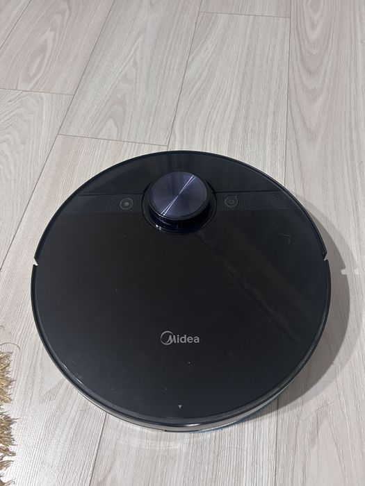 Робот пылесос Midea M7