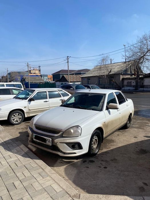 Бампер приора ..