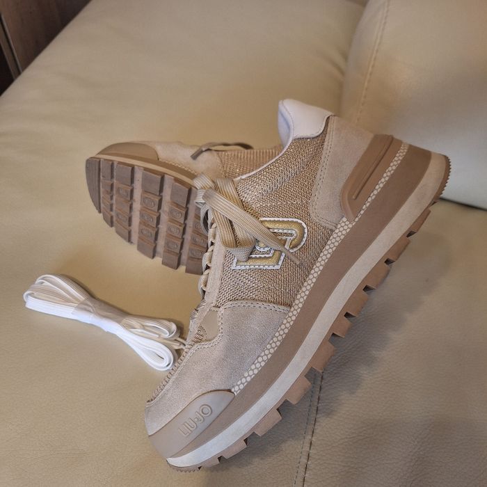 Оригинални маратонки LIU. JO