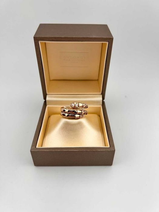 Кольцо Bvgari Serpenti