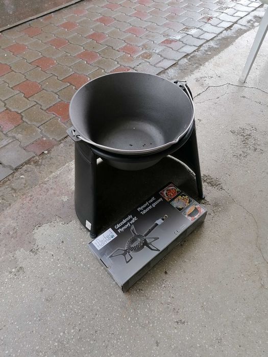 Oferta, ceaun fontă 22  369 lei fără suport