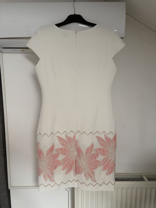 Rochie alba medie marime 44