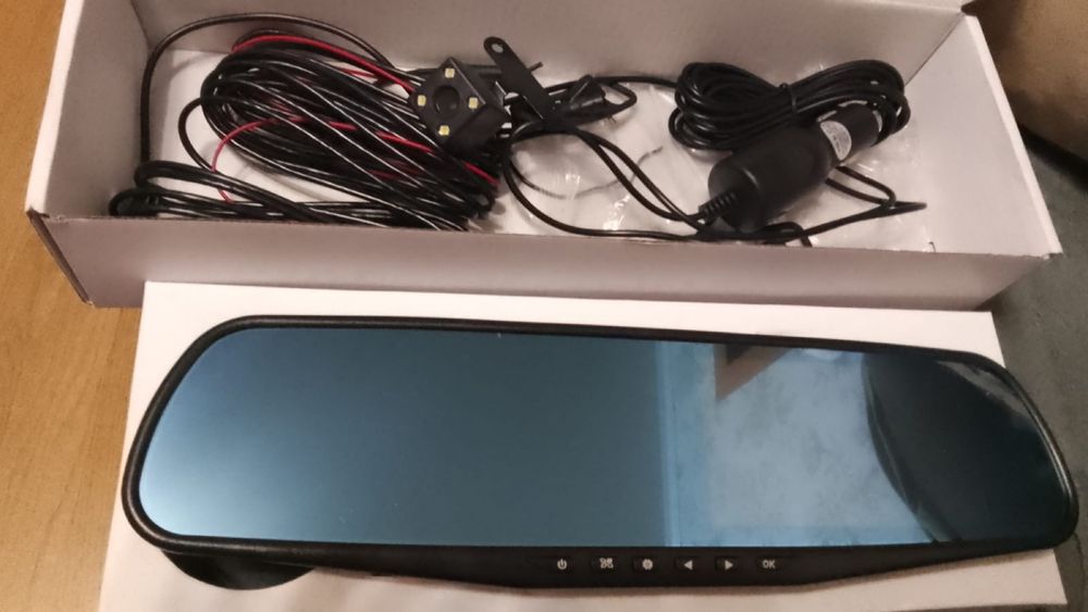 Регистратор зеркало