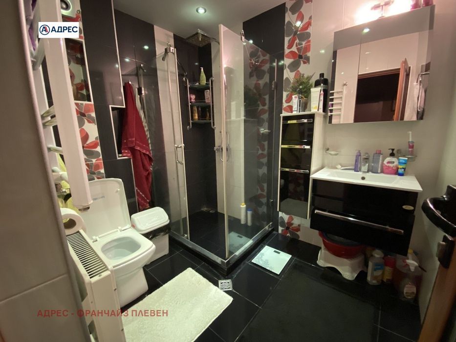 Продава се Тристаен апартамент в Враца, Река Лева - 100 кв.м за 2040 €/кв.м - Снимка #9