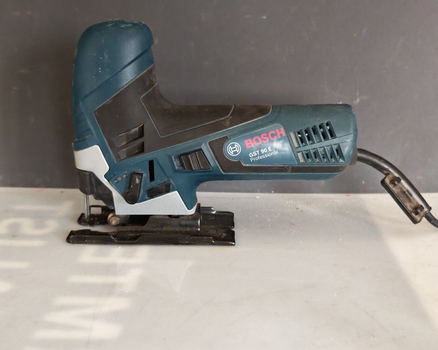 Bosch GST 90E прободен трион зеге