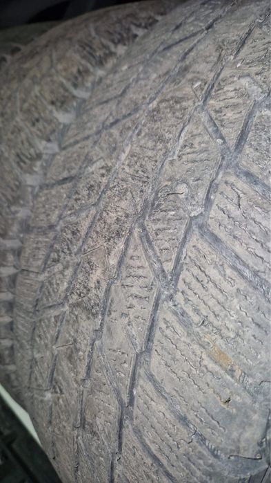 Шины покрышка 245/45R19