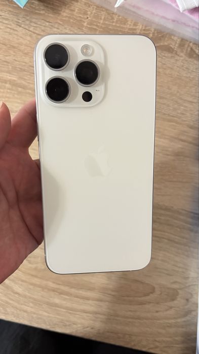 Продам Iphone 15 Pro Max
