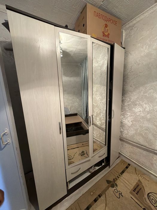 Продам спальная кровать и шкаф