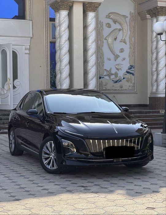 Hongqi e-qm 5 продается как новая 500 запас хода 24000 пробег